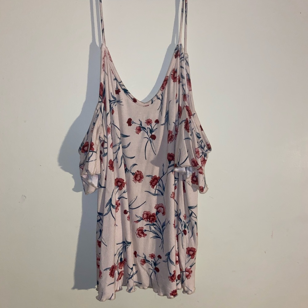 American Eagle cold shoulder top